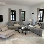Topbeliggende Lejl I Marbella Nueva Andalucia