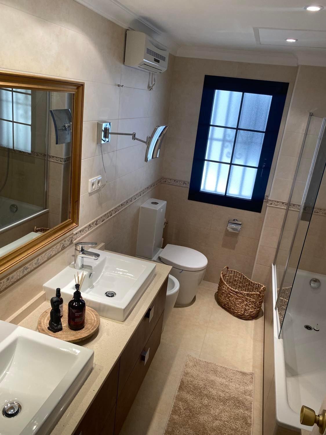 Apartment Topbeliggende Lejl I Nueva Andalucia
