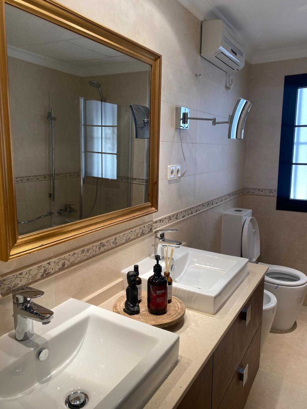 Topbeliggende Lejl I Nueva Andalucia Apartment