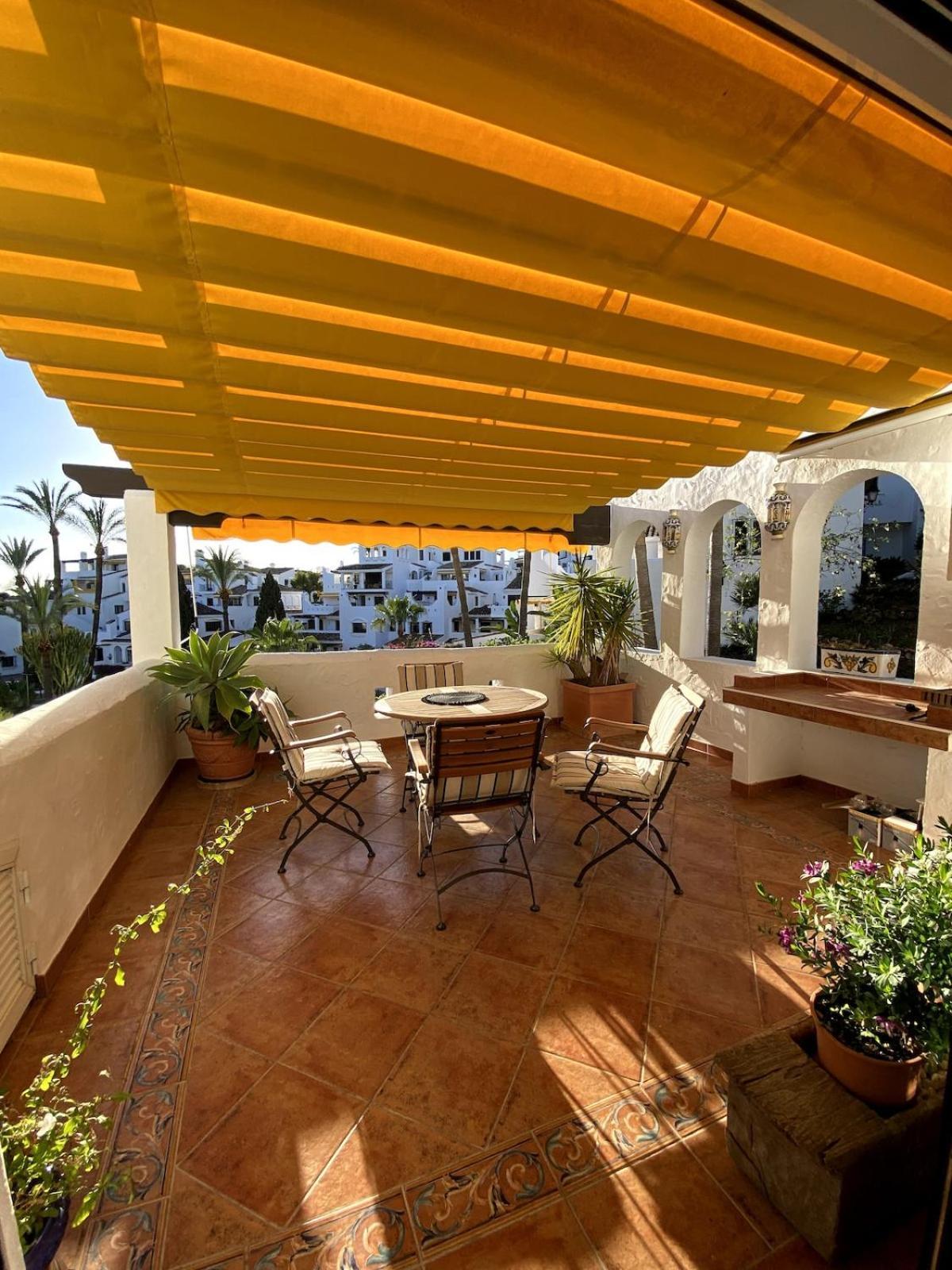 Apartment Topbeliggende Lejl I Nueva Andalucia *