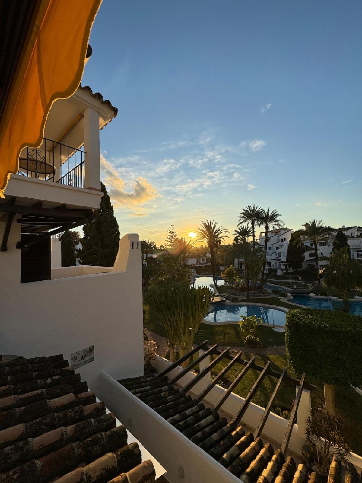 Topbeliggende Lejl I Nueva Andalucia Apartment