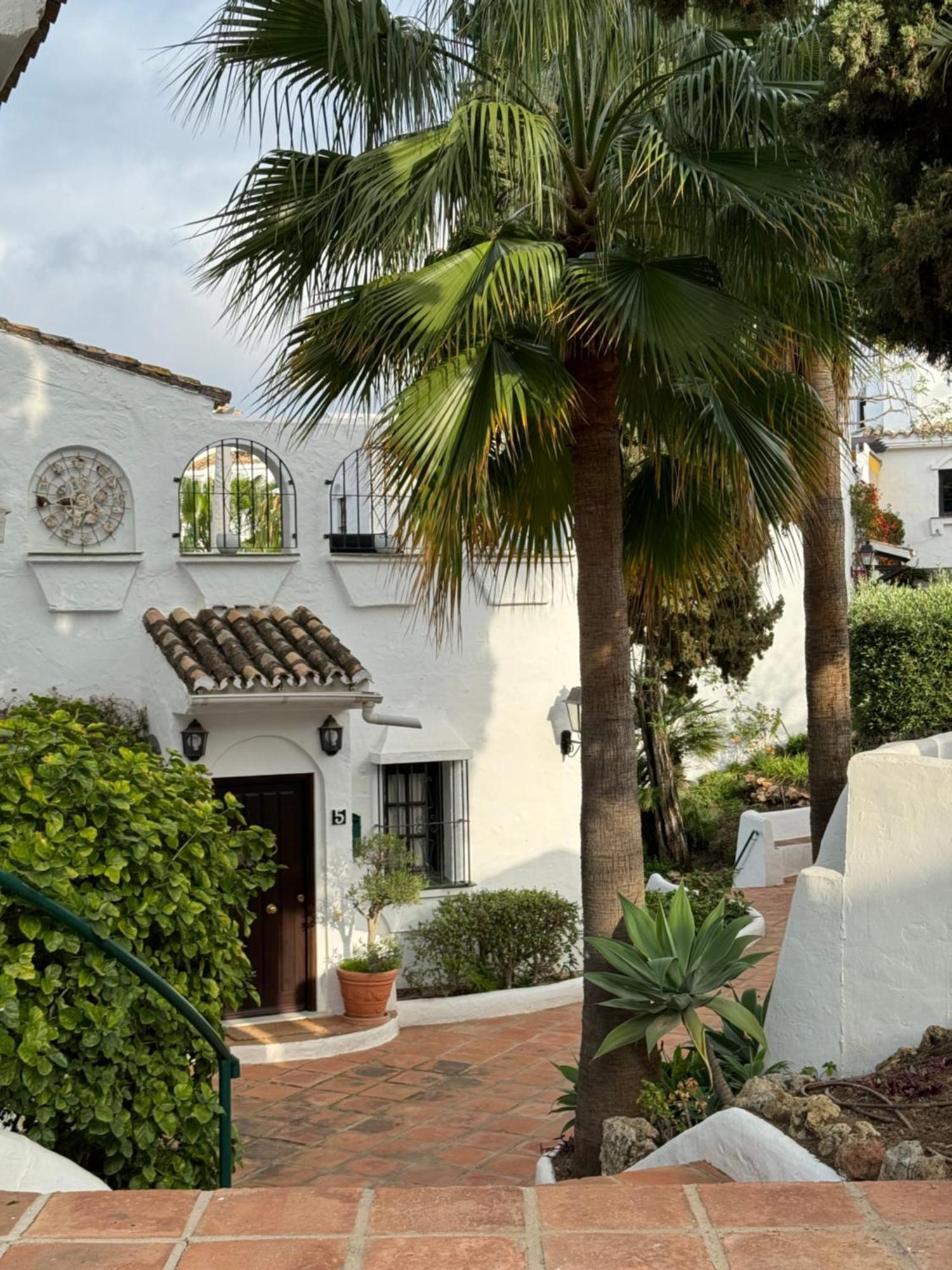 Topbeliggende Lejl I Nueva Andalucia Marbella